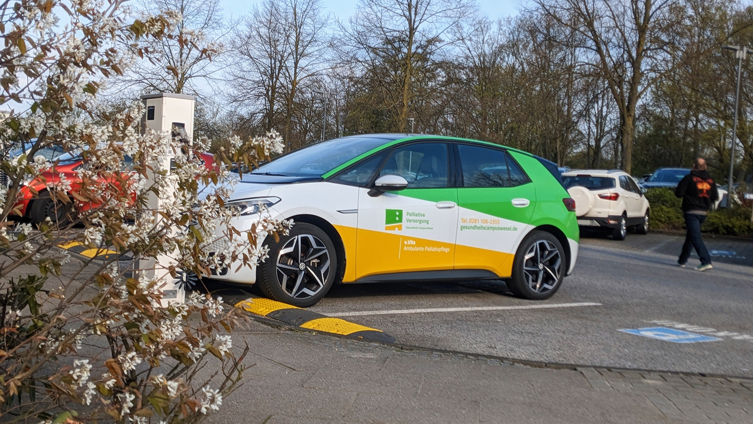 Auto der Pflegedienste des Gesundheitscampus Wesel